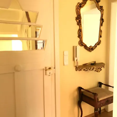 Freistehendes Haus Mit Grossem Garten Zur Alleinigen Nutzung Vakantiehuis *