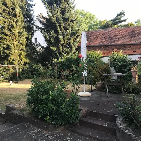 Freistehendes Haus Mit Grossem Garten Zur Alleinigen Nutzung * Grosskrotzenburg