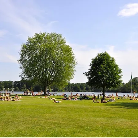 Freistehendes Haus Mit Grossem Garten Zur Alleinigen Nutzung Grosskrotzenburg
