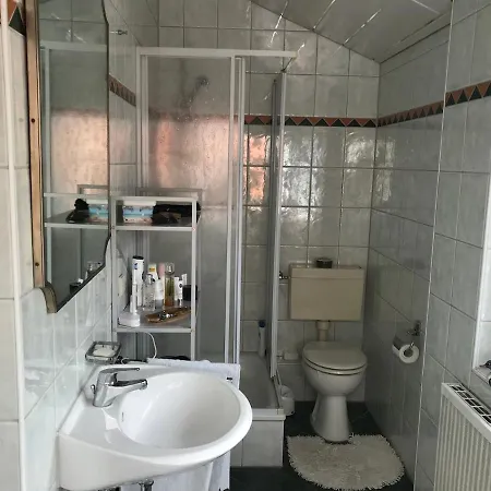 Vakantiehuis Freistehendes Haus Mit Grossem Garten Zur Alleinigen Nutzung *