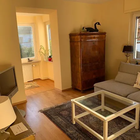 Freistehendes Haus Mit Grossem Garten Zur Alleinigen Nutzung Vakantiehuis *