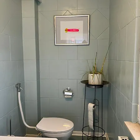 Freistehendes Haus Mit Grossem Garten Zur Alleinigen Nutzung