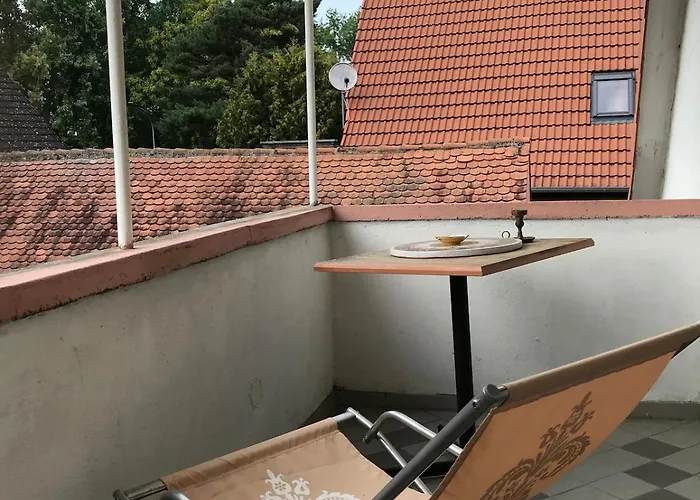 Freistehendes Haus Mit Grossem Garten Zur Alleinigen Nutzung Grosskrotzenburg